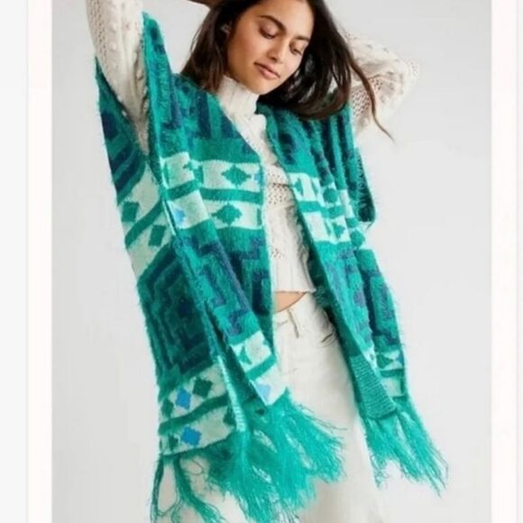 Free People Diamondback Cozy Southwestern Kimono Wrap.  One size.  
NWOT - Picture 1 of 6